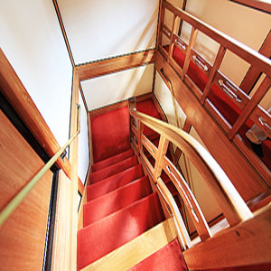 Оформление лестницы в японском стиле